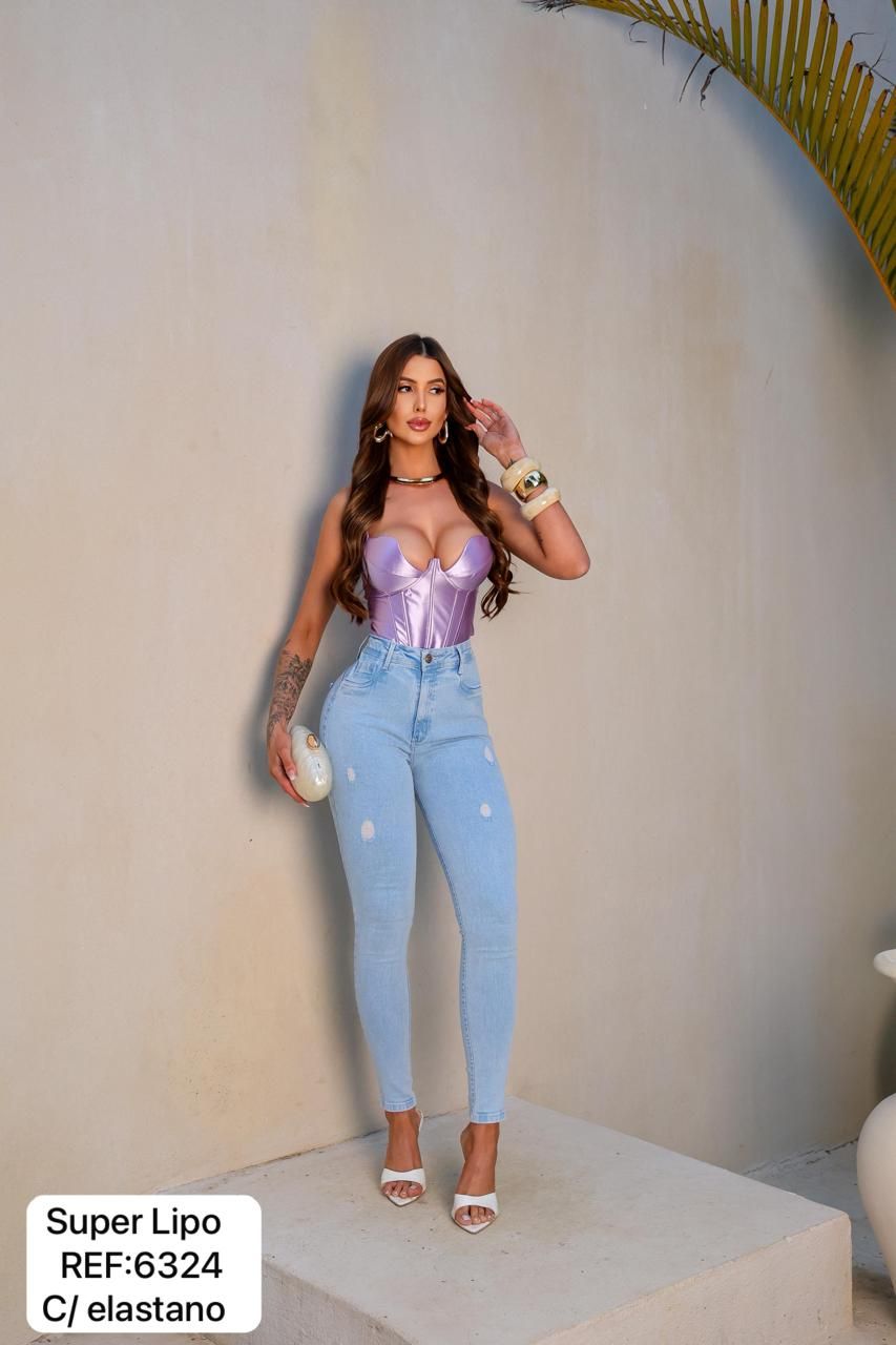 Jeans Modelo Skinny con Faja Interior